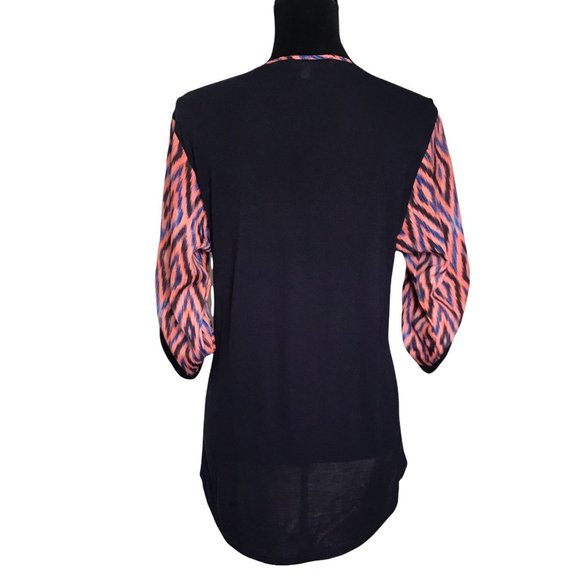 Collective Concepts Print Tunic in Pink/Blue  - Size Small - Picture 3 of 6